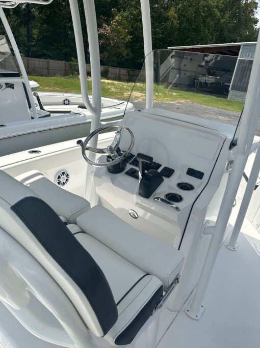 2025 STINGRAY 216CC YAMAHA F150XC EZ-LOADER TRAILER 16 2025 STINGRAY 216CC YAMAHA F150XC EZ LOADER TRAILER Image 16