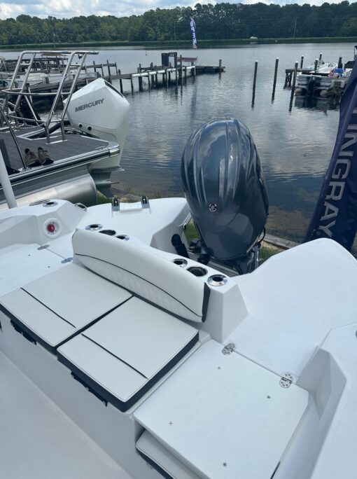 2025 STINGRAY 216CC YAMAHA F150XC EZ-LOADER TRAILER 9 2025 STINGRAY 216CC YAMAHA F150XC EZ LOADER TRAILER Image 9