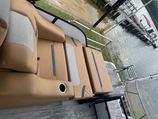 2026 CREST CONQUEST 230 SLRC WHITE MERCURY 150L LOADRITE TRAILER Image 8